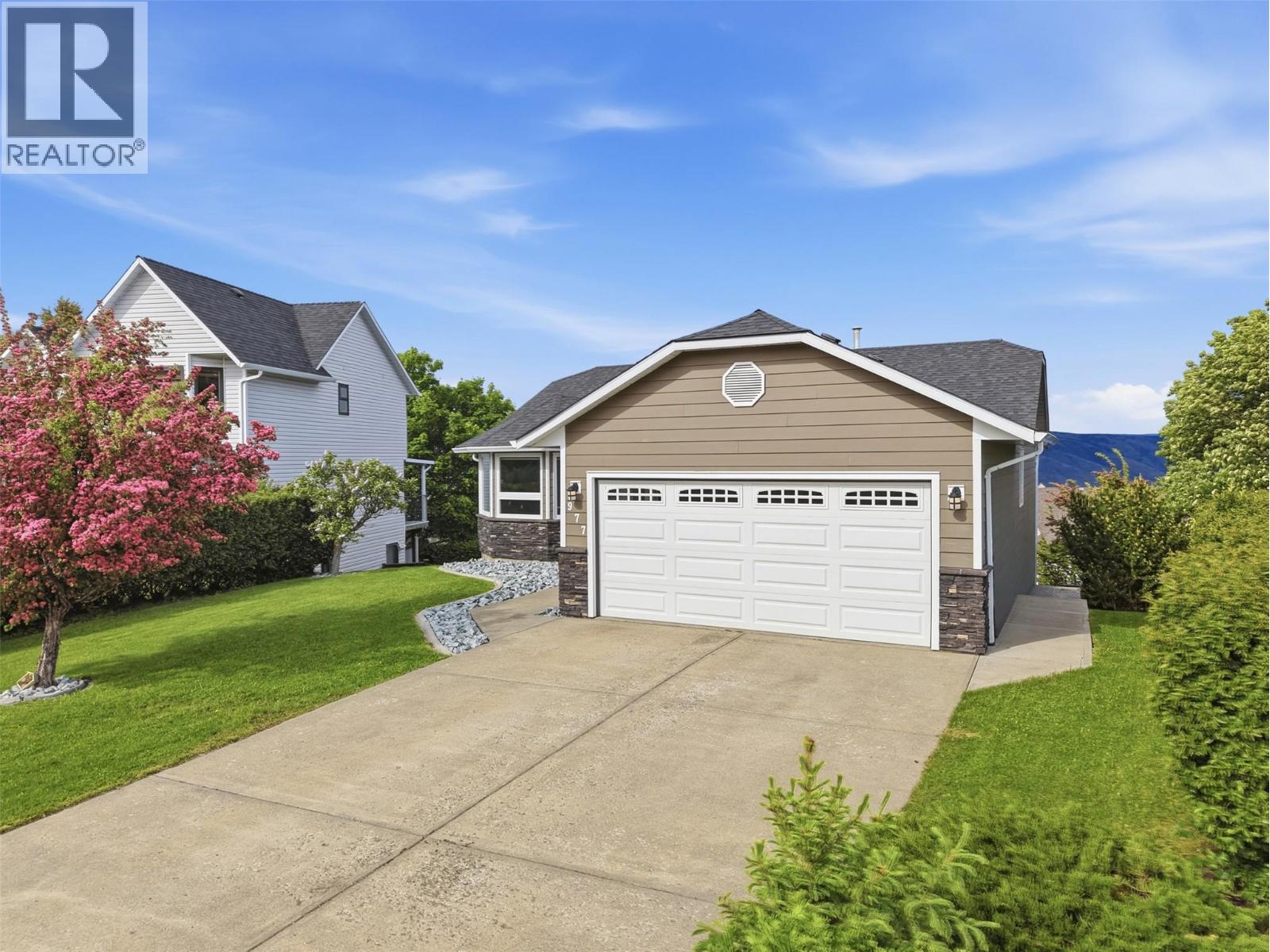 977 GARYMEDE Court - Image 2
