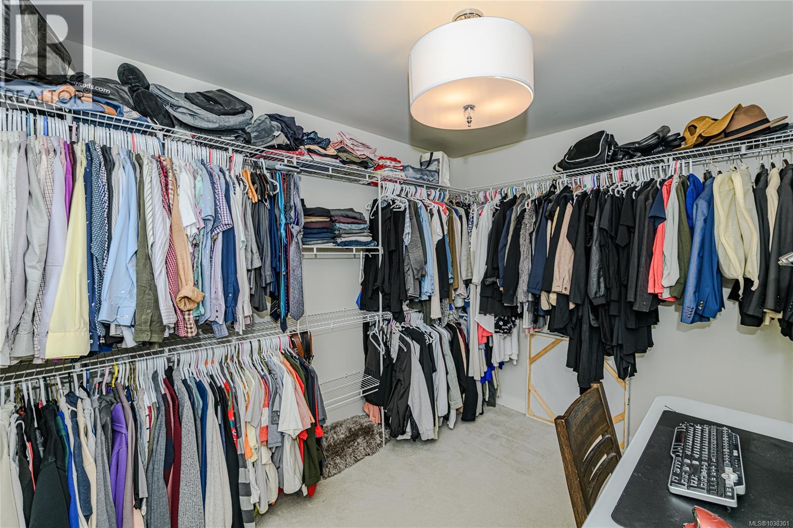 2922 Burlington Cres - 23