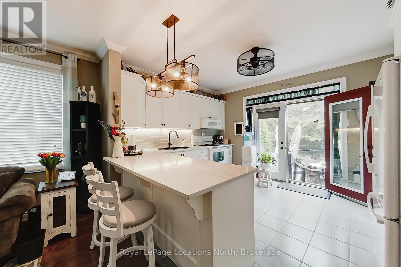 23 COVINGTON BLUE CRESCENT - 12