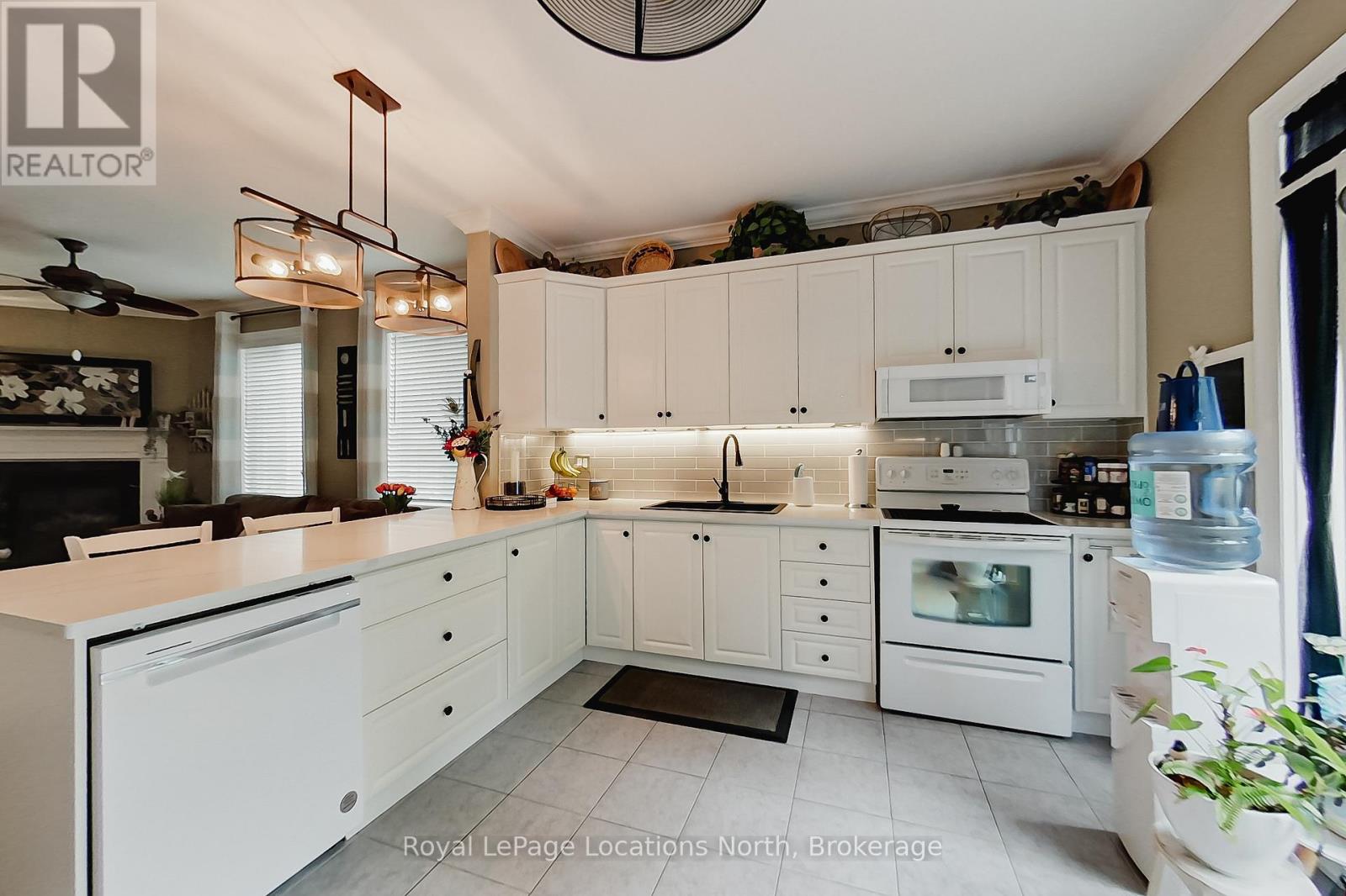 23 COVINGTON BLUE CRESCENT - 13