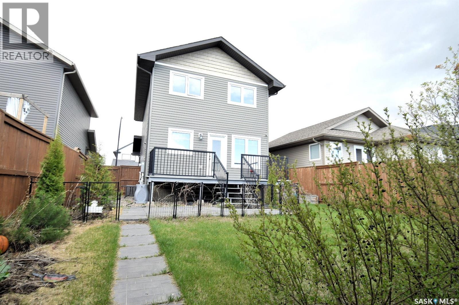 242 Geary CRESCENT - 36