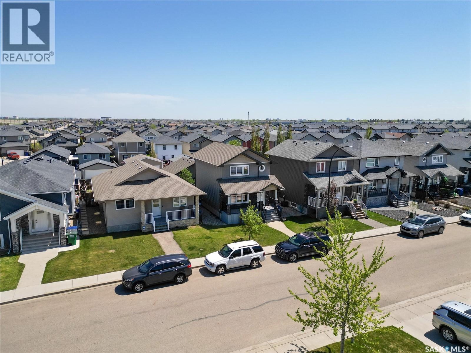242 Geary CRESCENT - 39