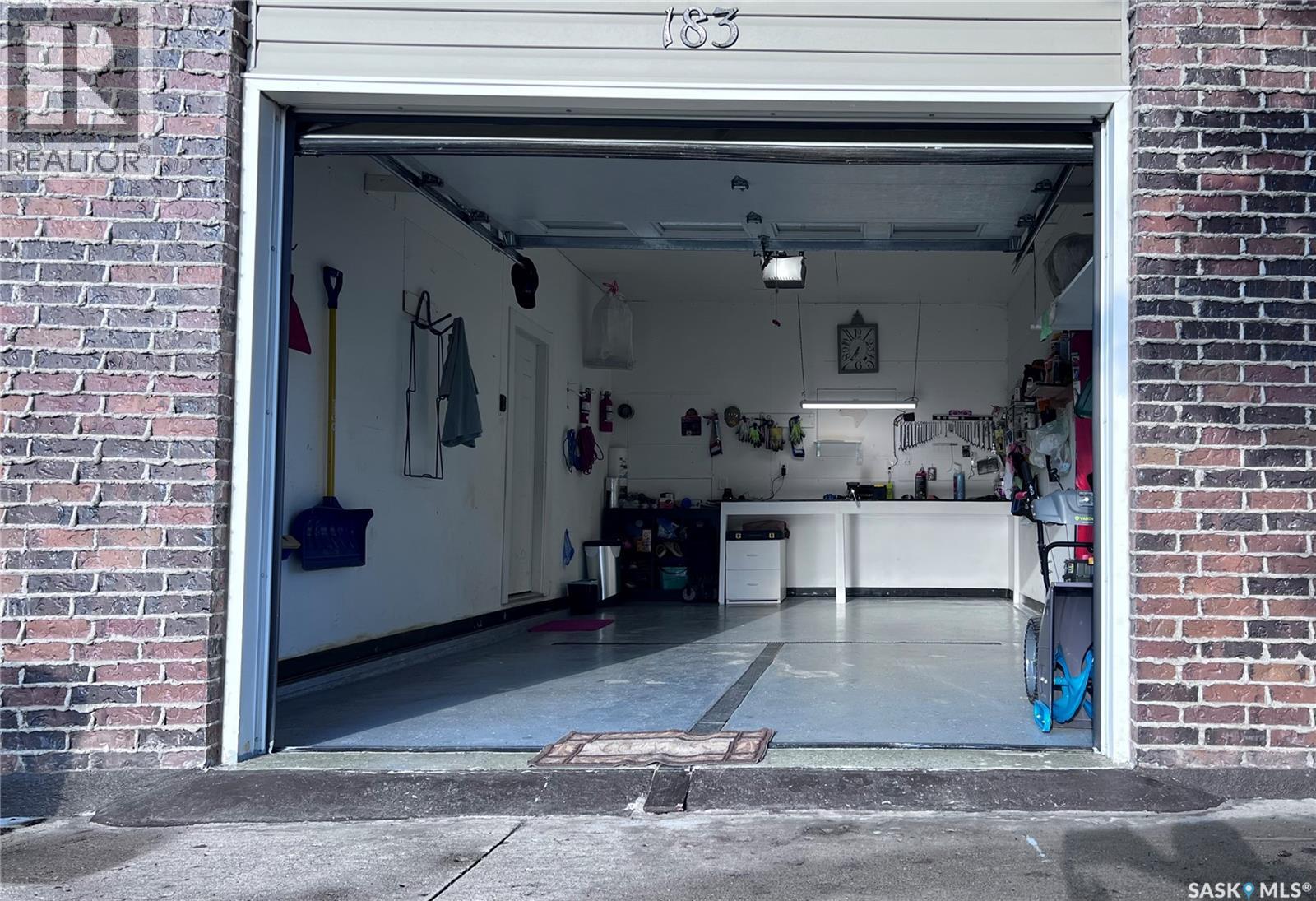 183 Allanbrooke DRIVE - 48