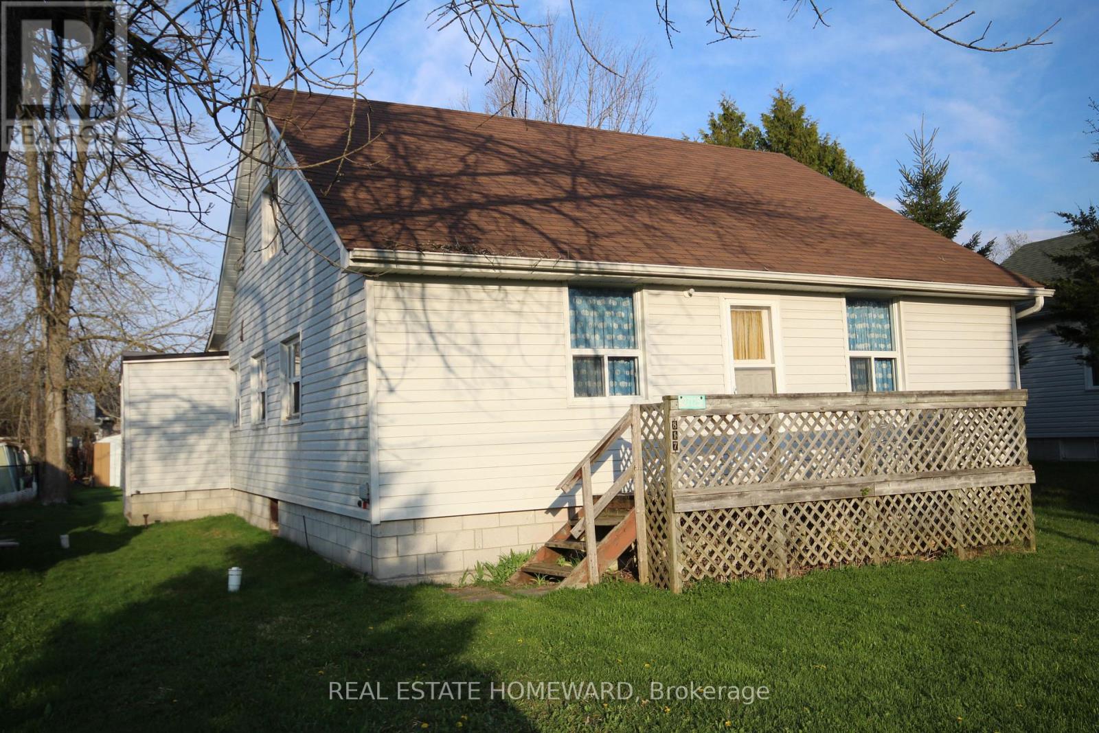 27125 WOODBINE AVENUE - 3