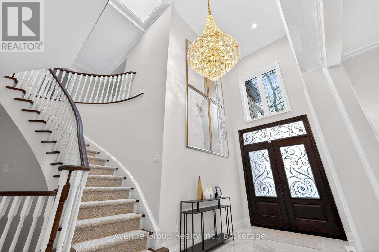 21 PALACE COURT - Image 3