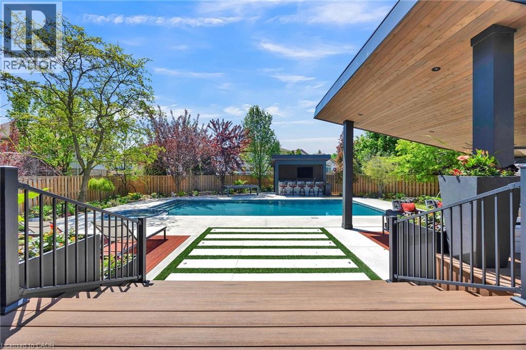701 BREAKWATER Crescent - Image 3