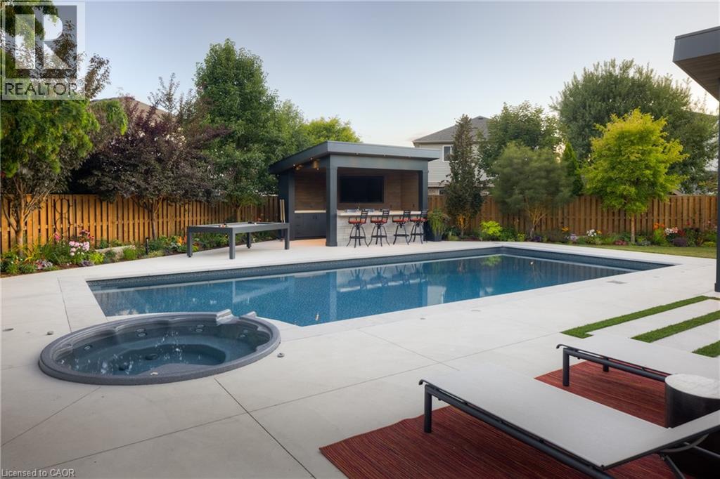 701 BREAKWATER Crescent - 40