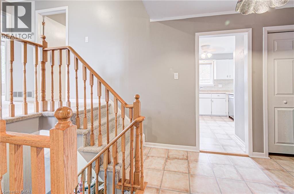 8 SANFORD Crescent - 15