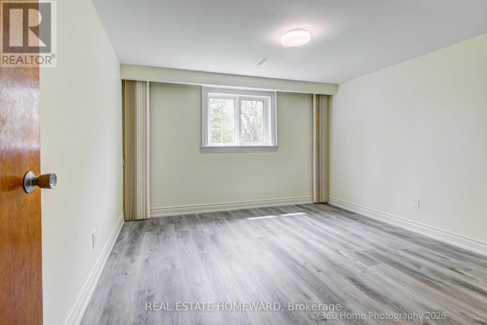 42 ANNABELLE DRIVE - 22