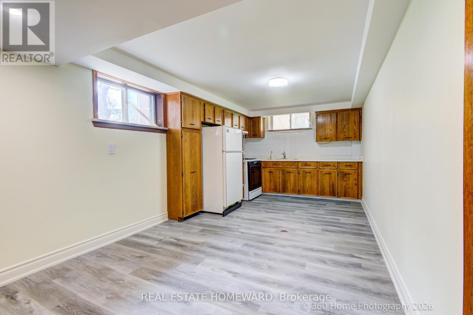 42 ANNABELLE DRIVE - 26