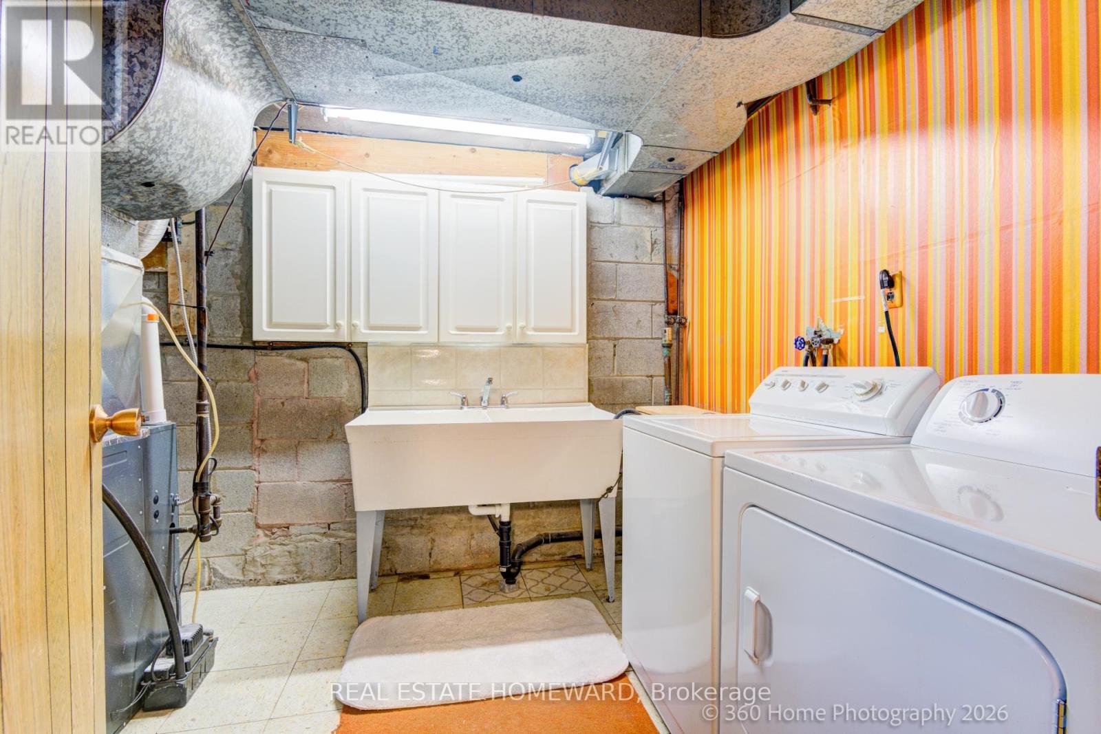 42 ANNABELLE DRIVE - 28