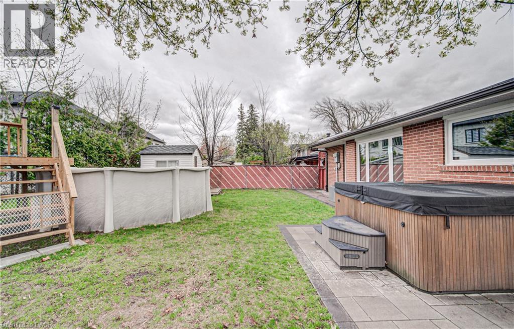 8 SANFORD Crescent - 29