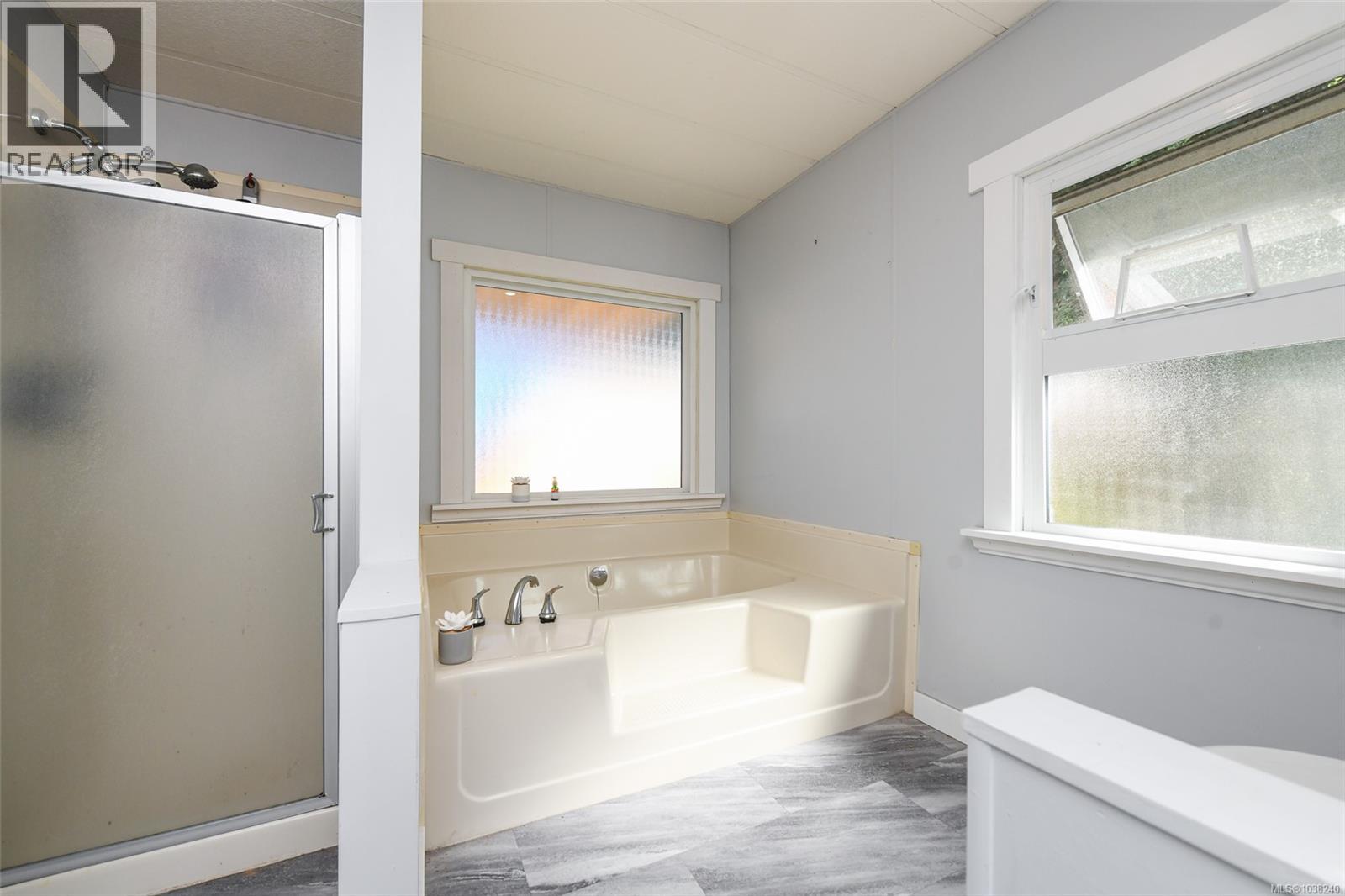 610 Nechako Ave - 27