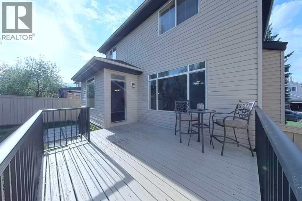 39 Simcoe Terrace SW - 12