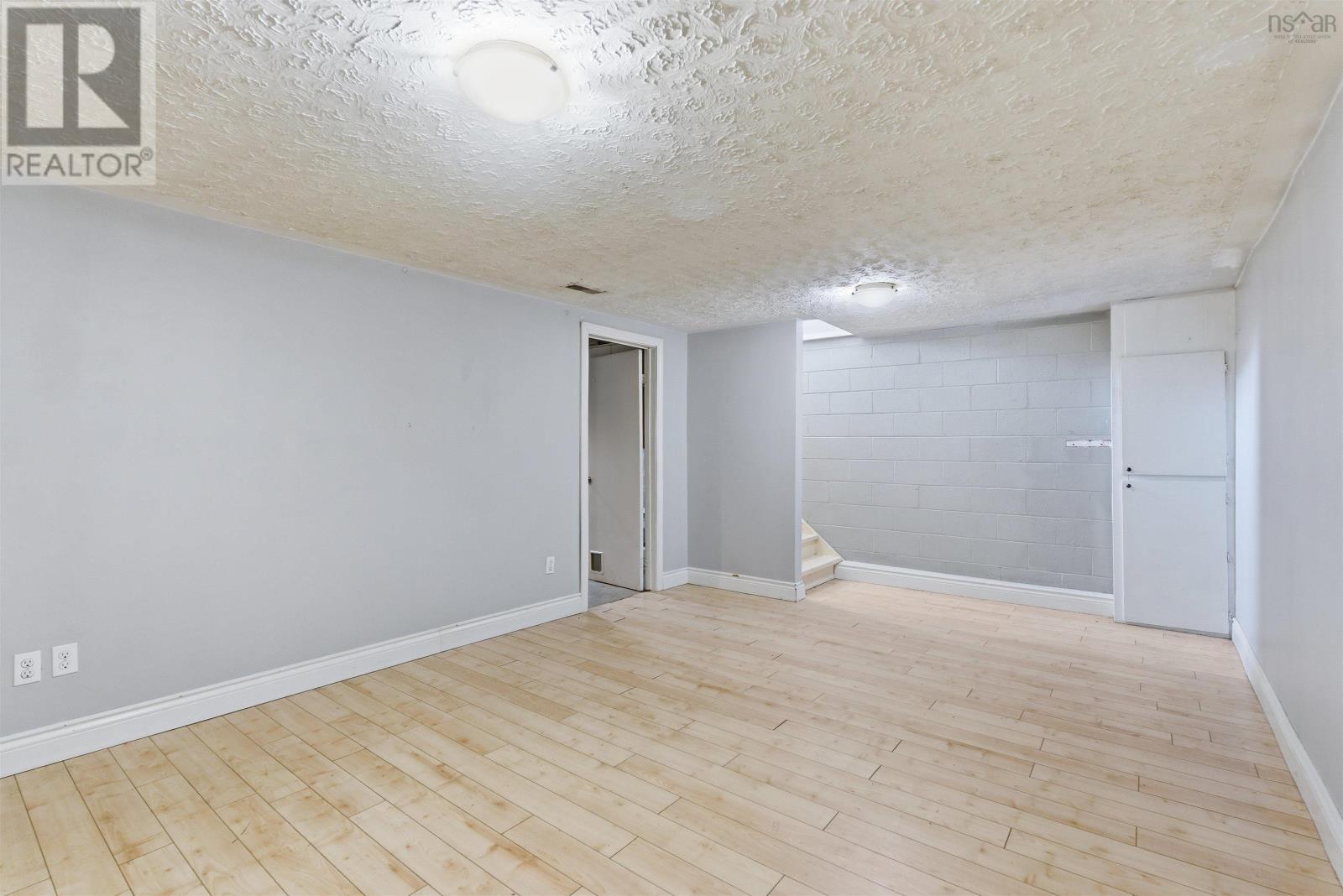 12 Aberdeen Court - 17