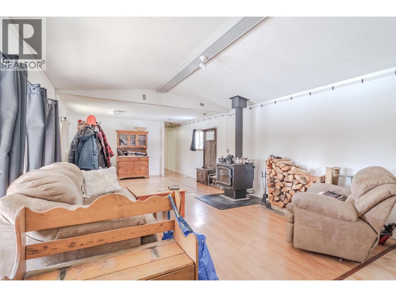 6293 HILLSIDE DRIVE - 8