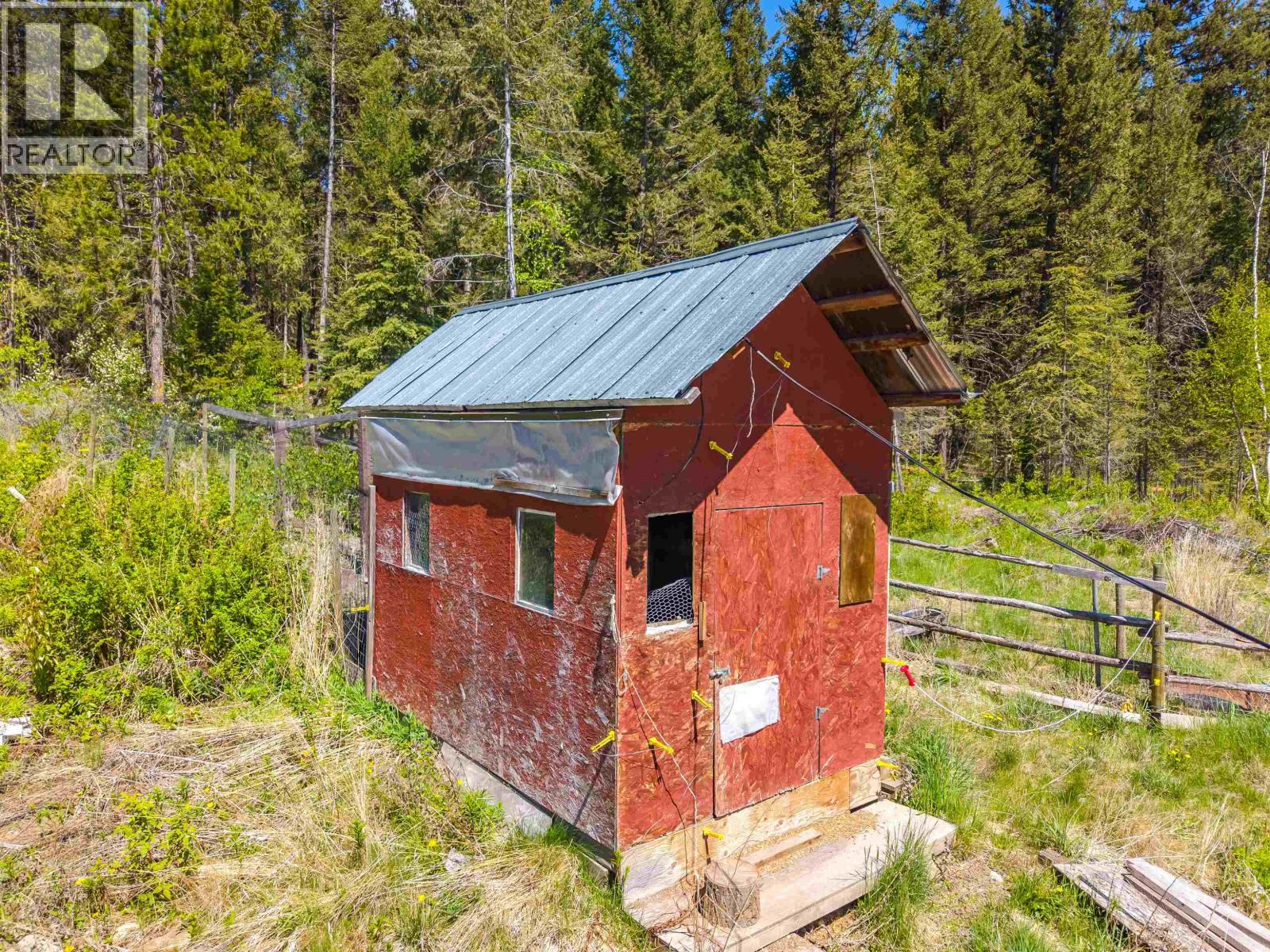 6293 HILLSIDE DRIVE - 21