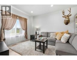328 Bayview Street Sw, Airdrie, AB T4B5G3 Photo 10