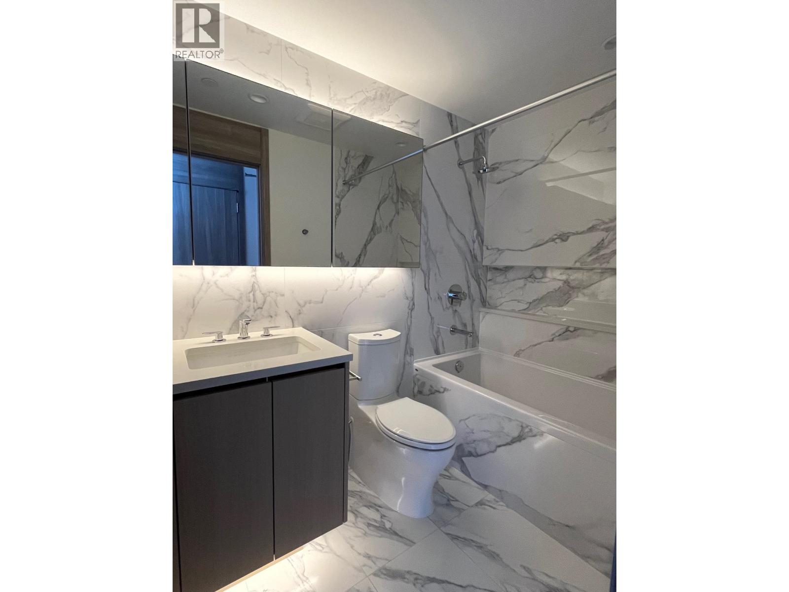 2301 4890 LOUGHEED HIGHWAY, Burnaby