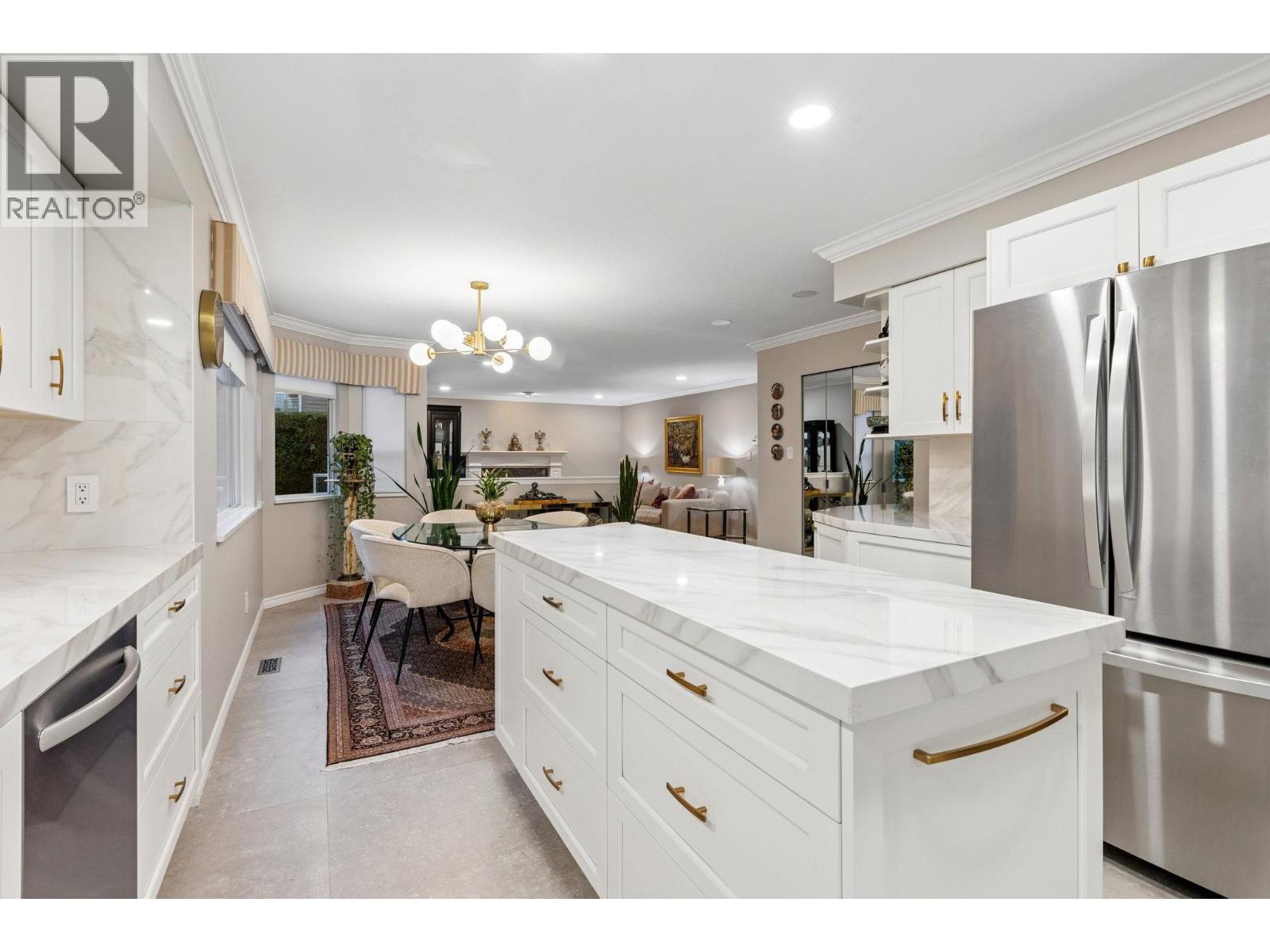 5707 NANCY GREENE WAY — photo 2