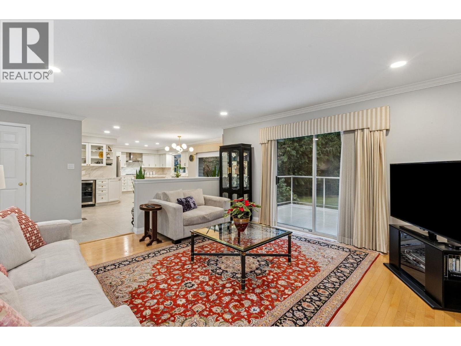 5707 NANCY GREENE WAY — photo 3