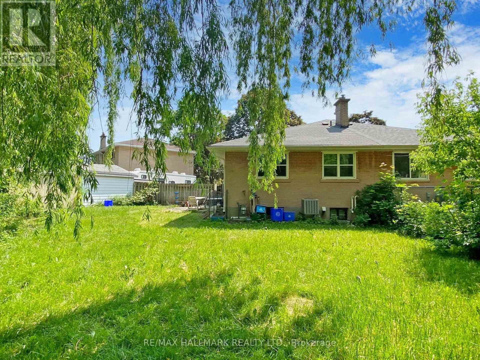 16 DUNBOYNE COURT - 46