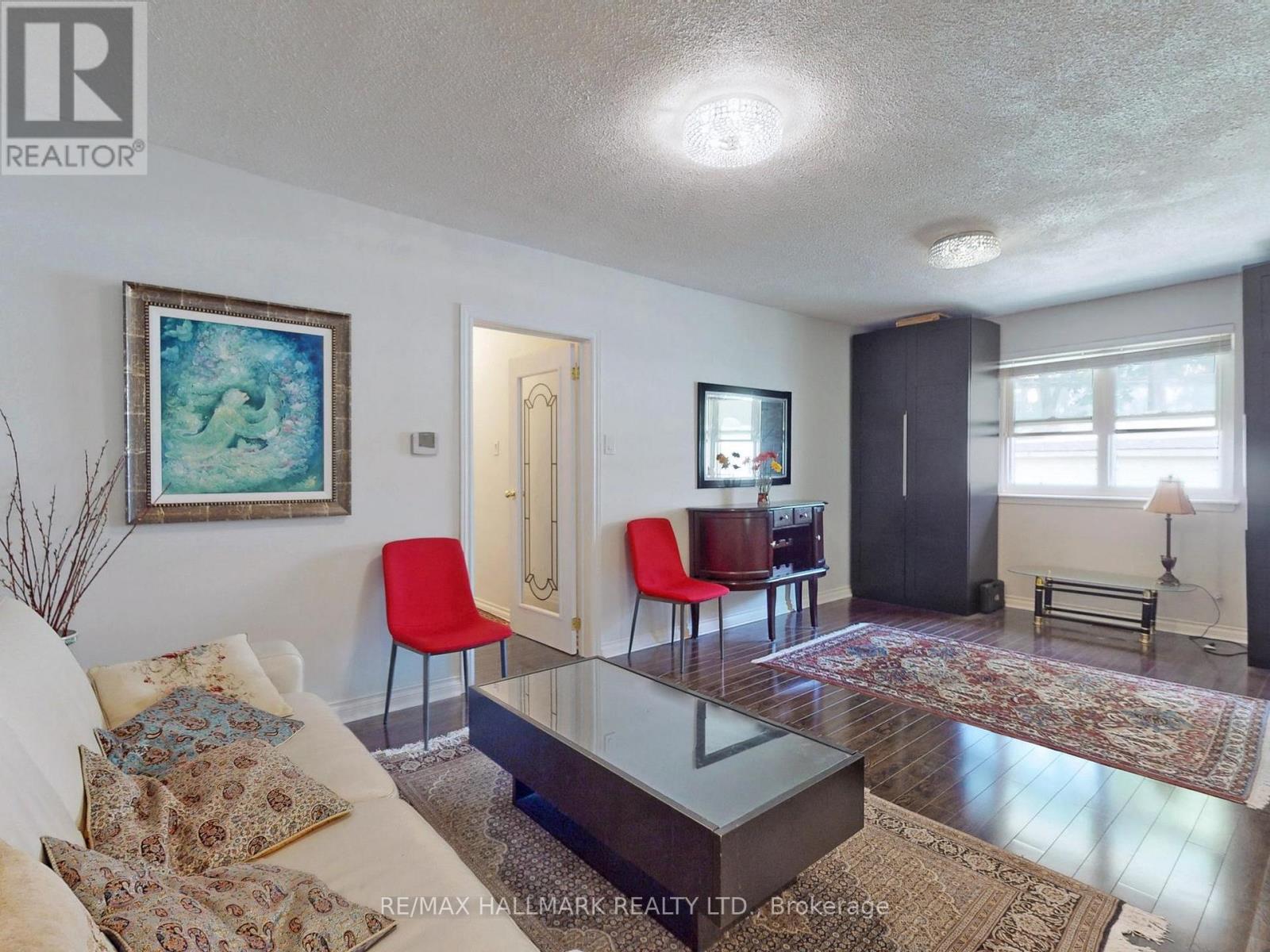 16 DUNBOYNE COURT - 6