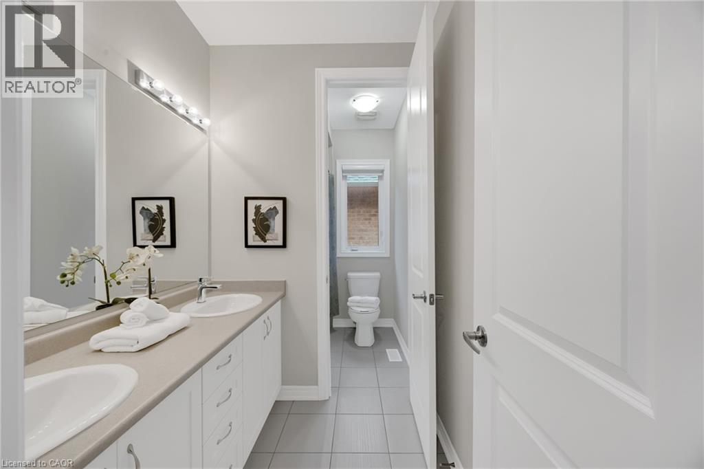 34 CARNEGIE Drive - 23