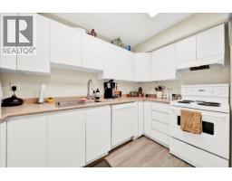 22337 Lougheed Highway, Maple Ridge, BC V2X2T3 Photo 29