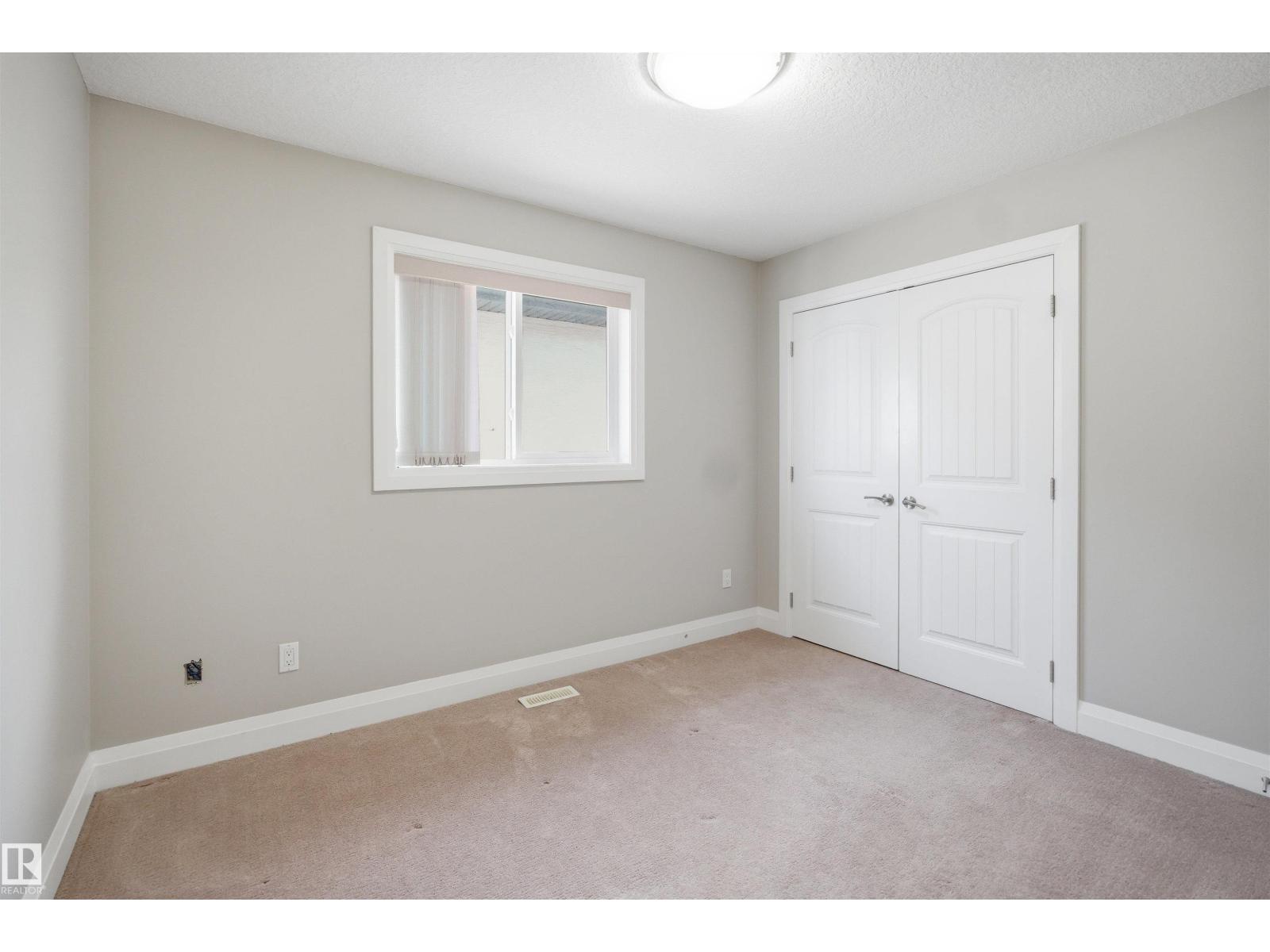 16807 54 ST NW - 27