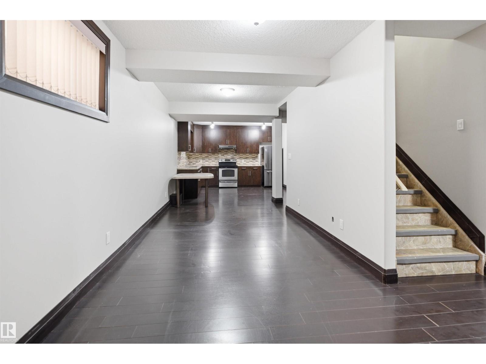 16807 54 ST NW - 39