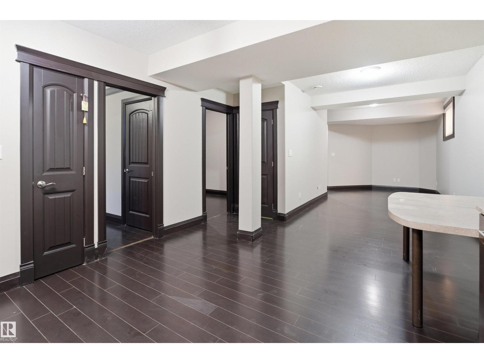 16807 54 ST NW - 42