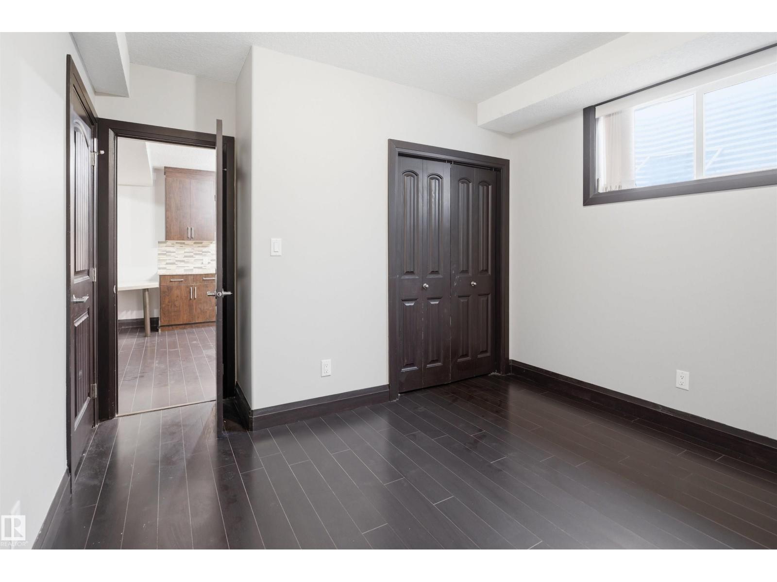 16807 54 ST NW - 44