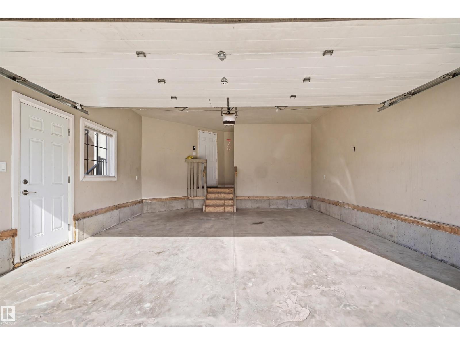 16807 54 ST NW - 51
