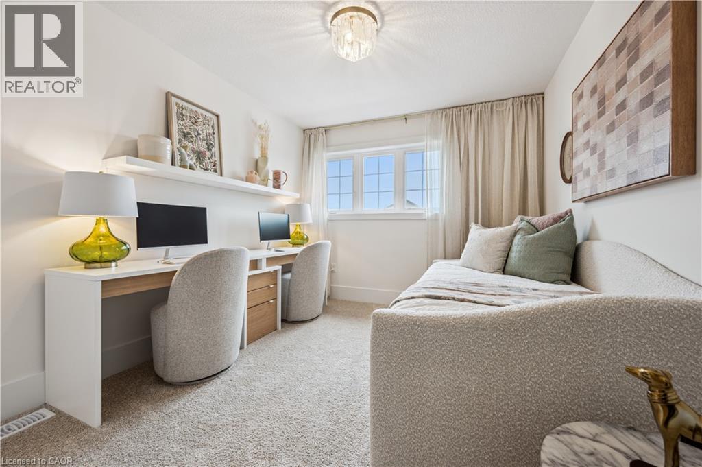 629 ANTON Crescent - 24