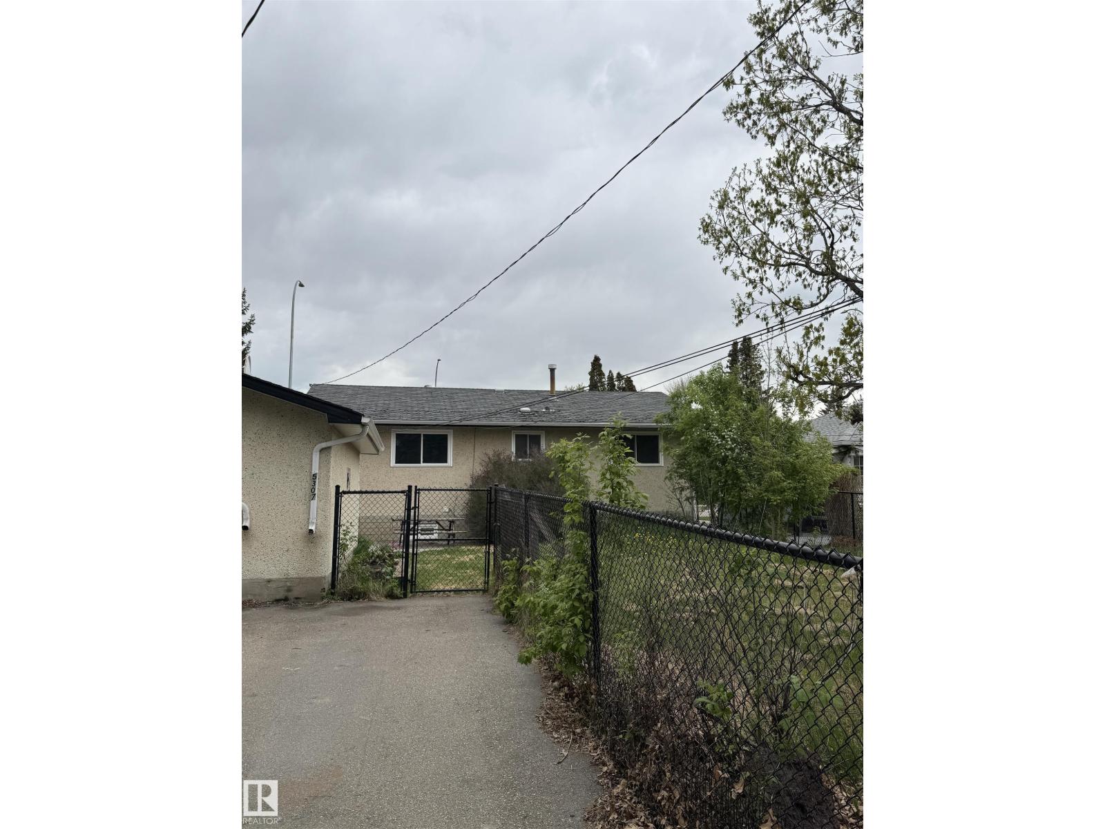 5307 48 ST - 5