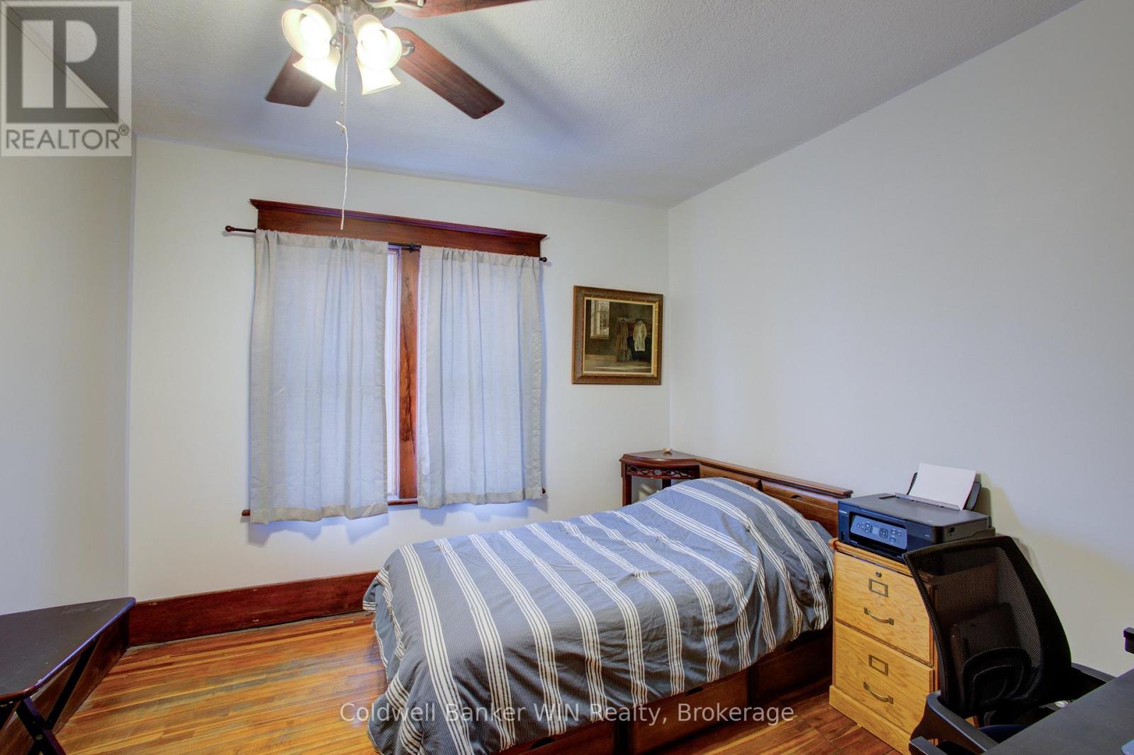 17 ARTHUR STREET E - 14