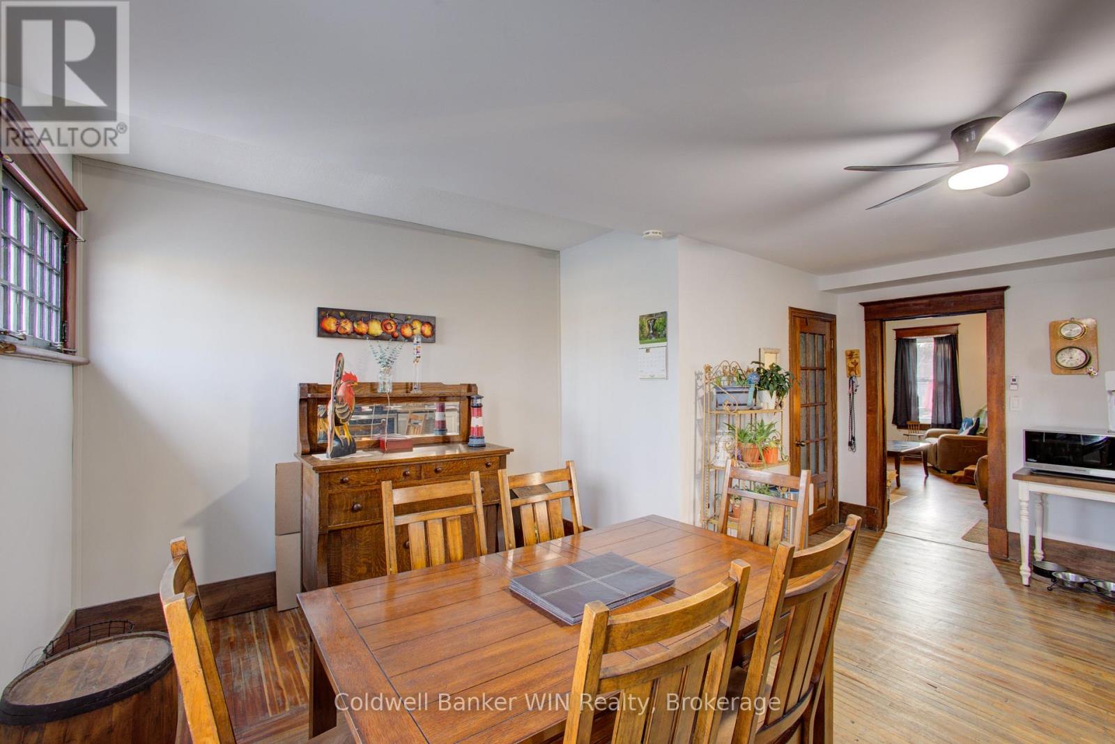 17 ARTHUR STREET E - 11