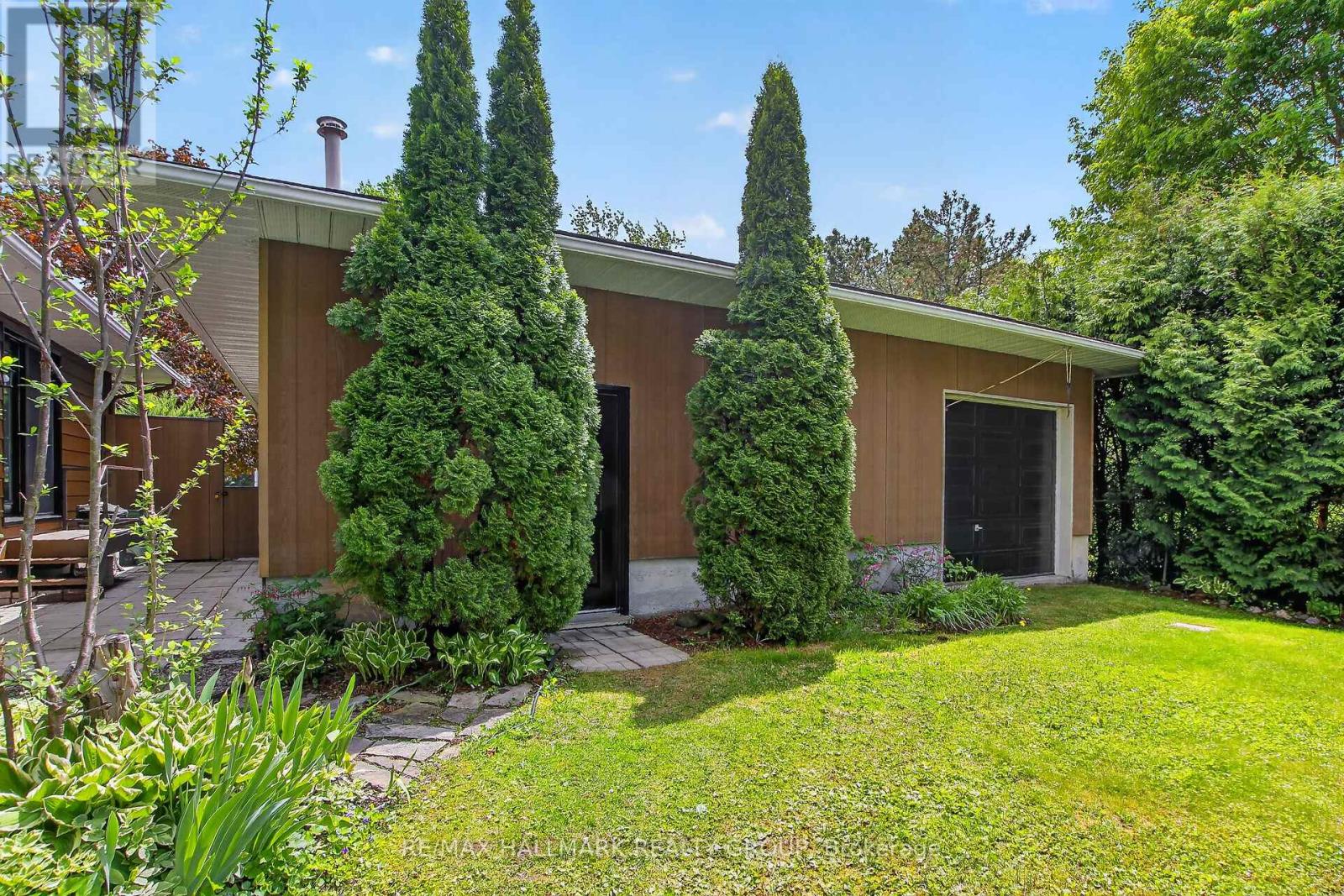 2 BIRDSTONE AVENUE - 44