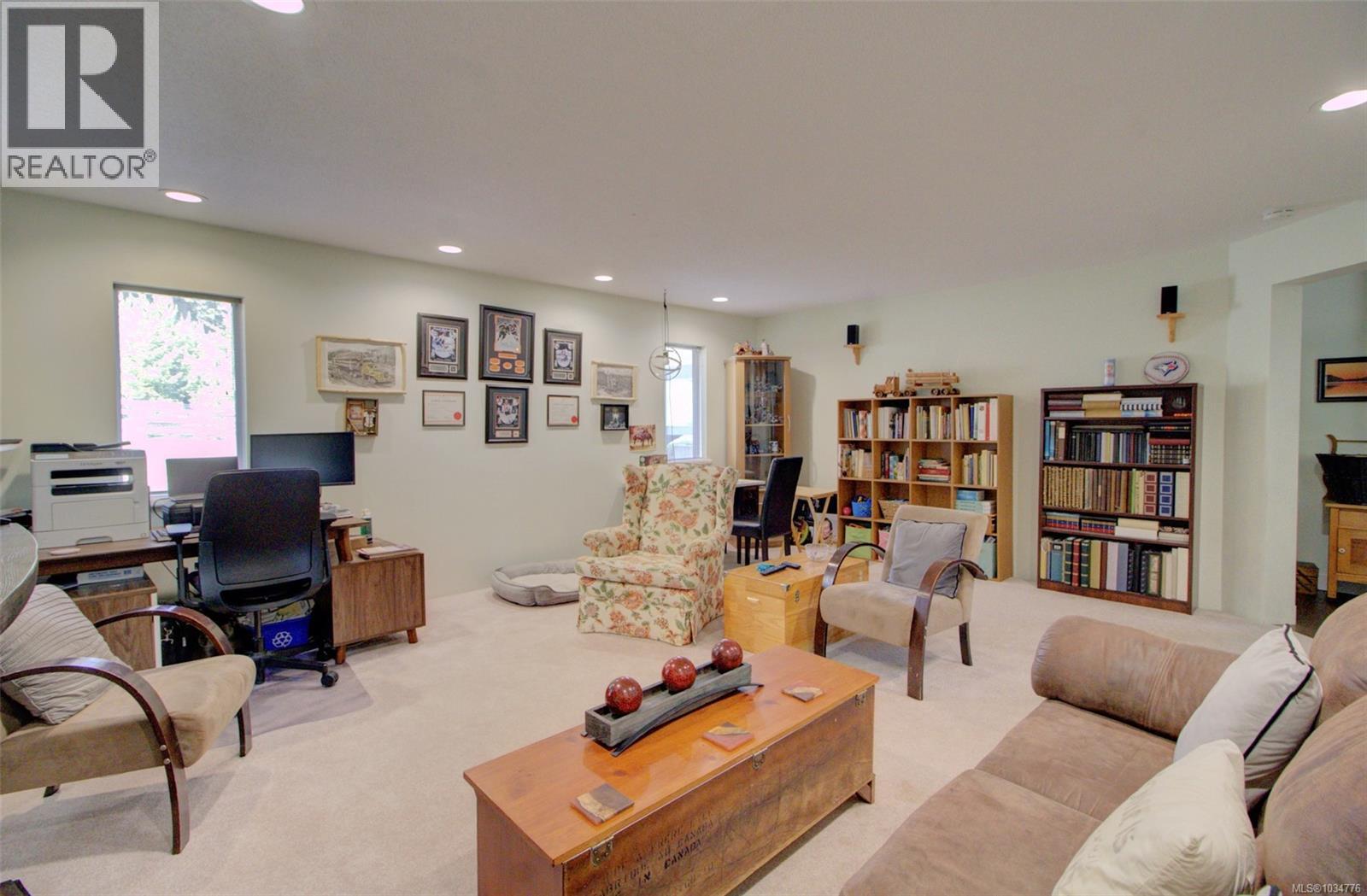 414 Donner Dr - 11