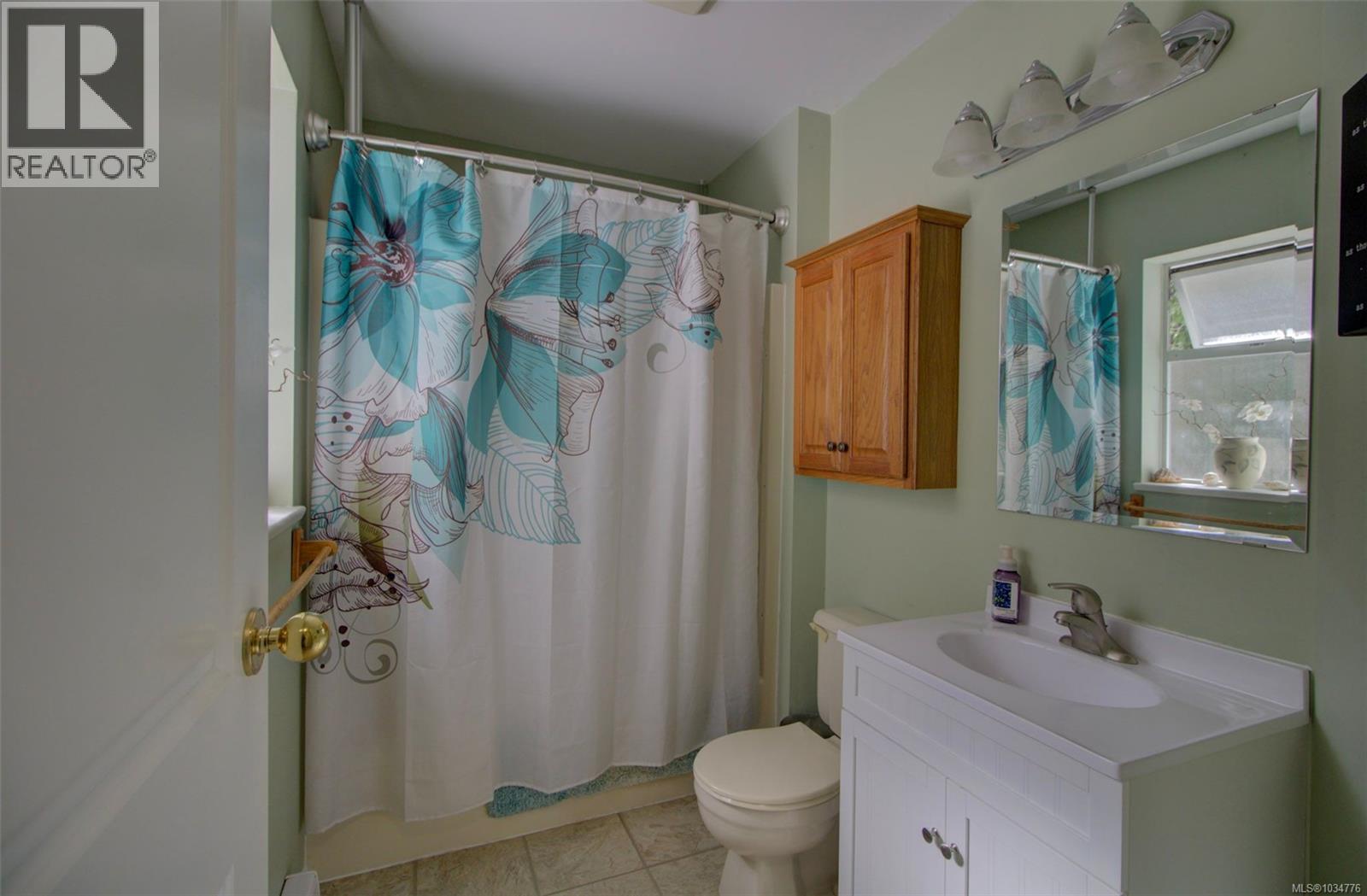 414 Donner Dr - 22