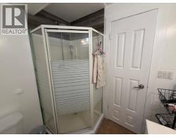 647 Clifton Road, Kelowna, BC V1V1A7 Photo 37