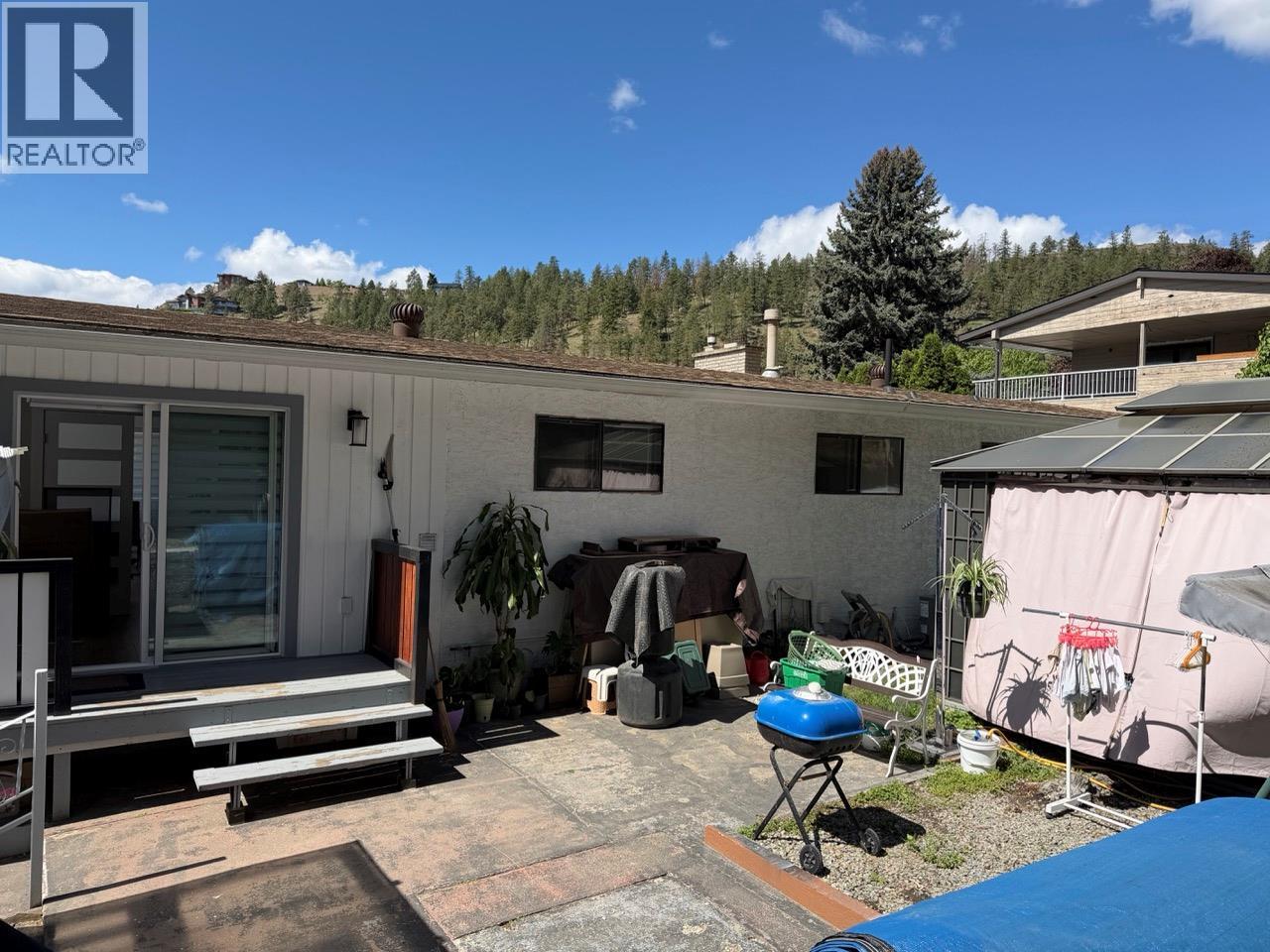 647 Clifton Road - 42