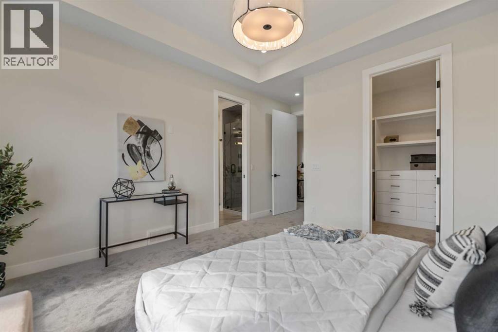 8108 47 Avenue NW - 17