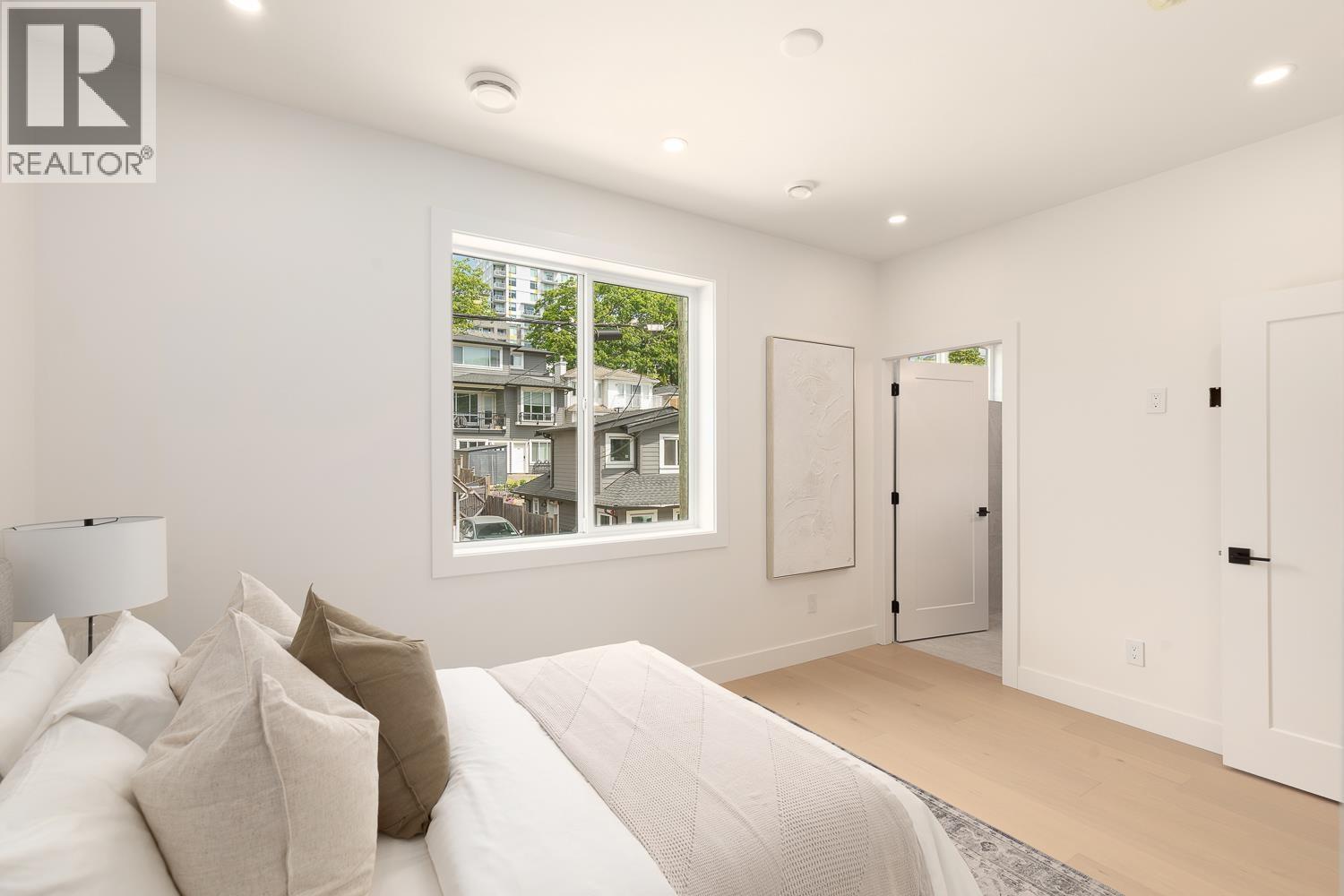 4 3635 TURNER STREET, Vancouver