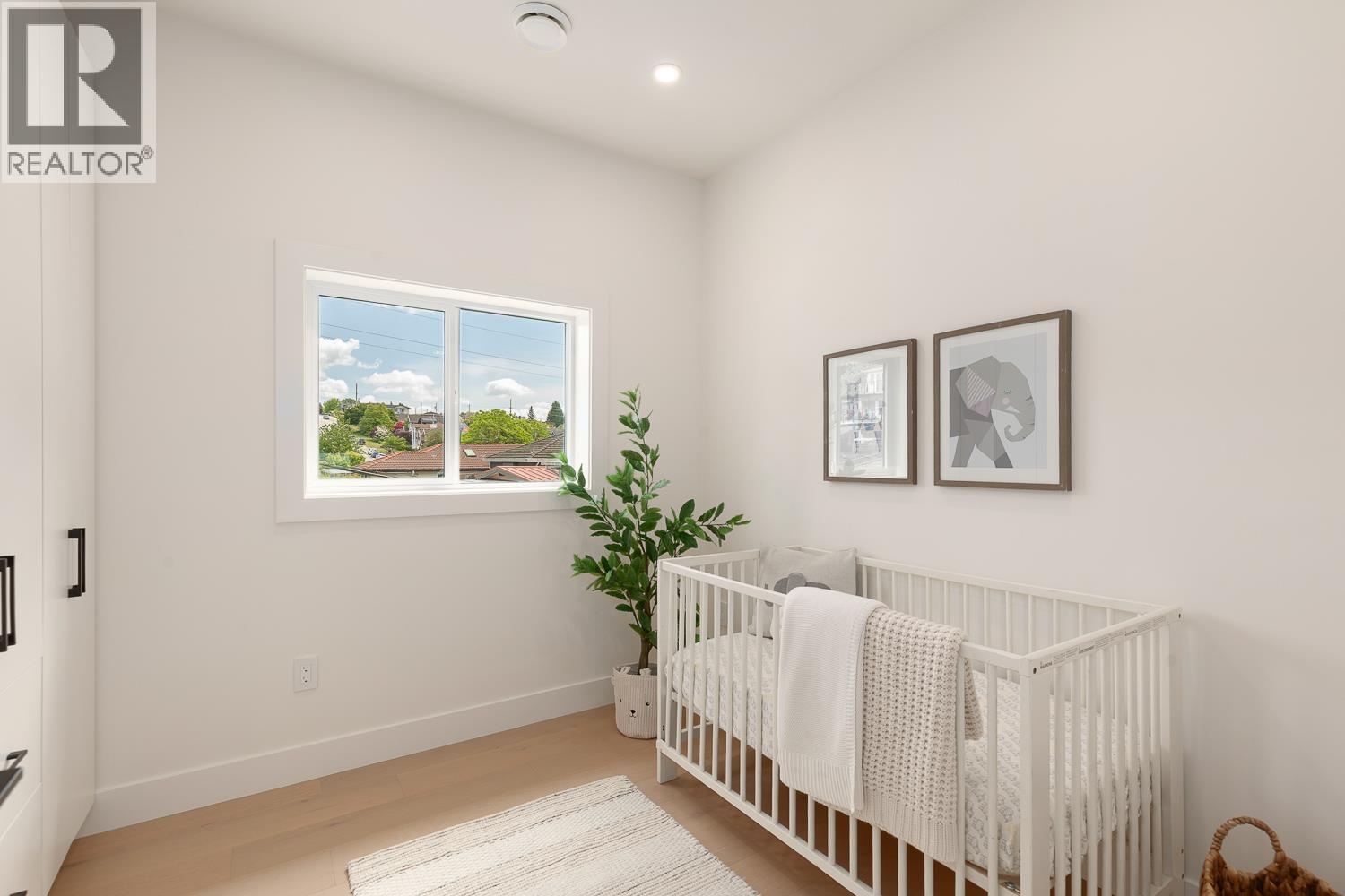 4 3635 TURNER STREET, Vancouver