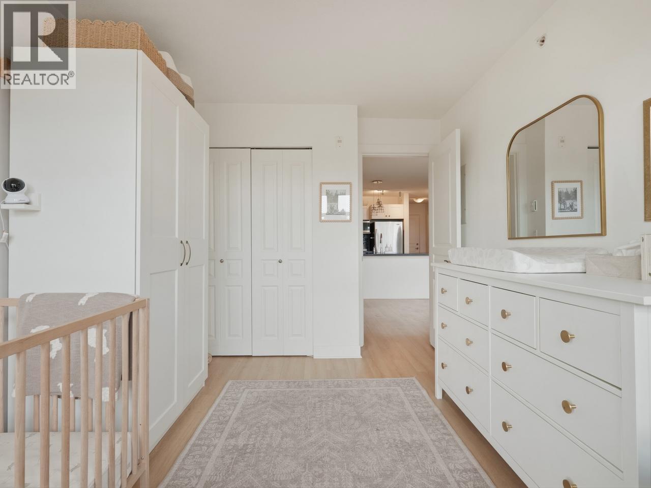414 738 E 29TH AVENUE, Vancouver