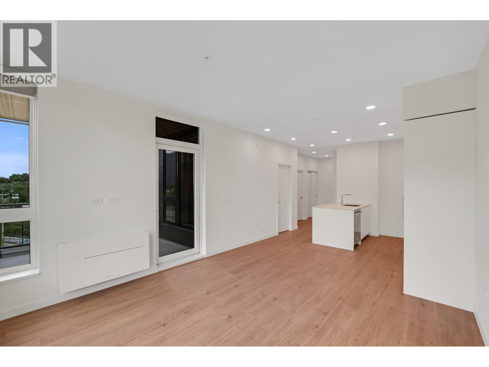 401 1500 SCOTT CRESCENT, Squamish