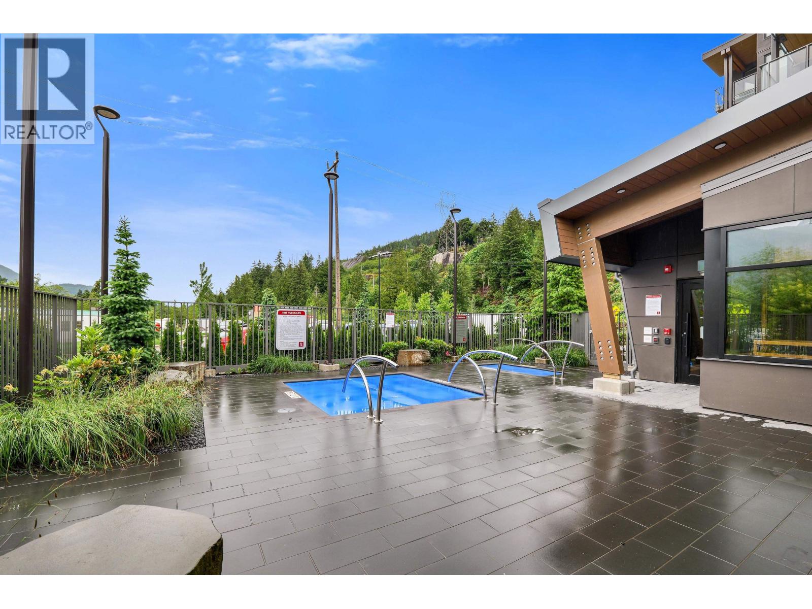 401 1500 SCOTT CRESCENT, Squamish