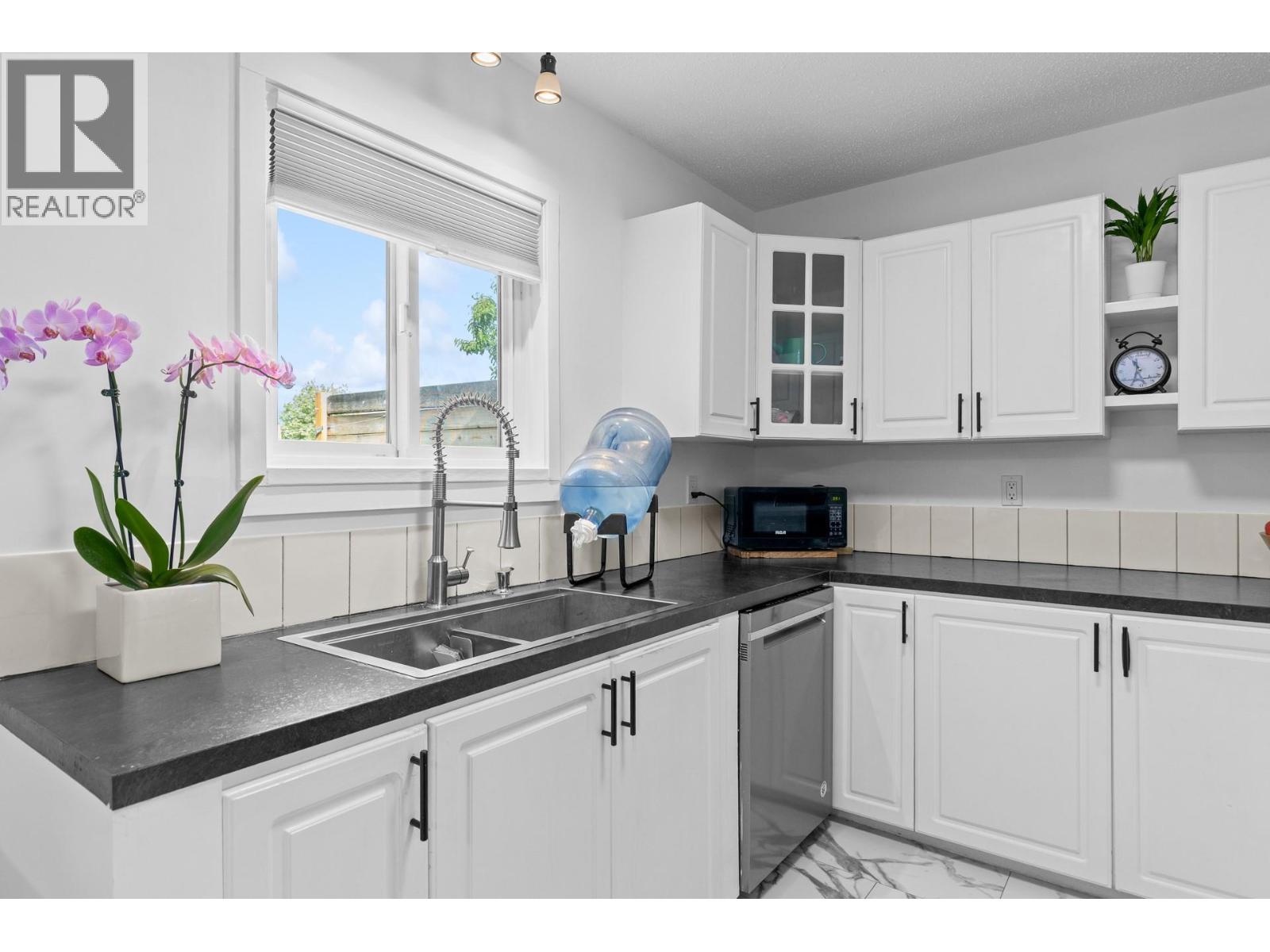 700 Fraser Road - 23